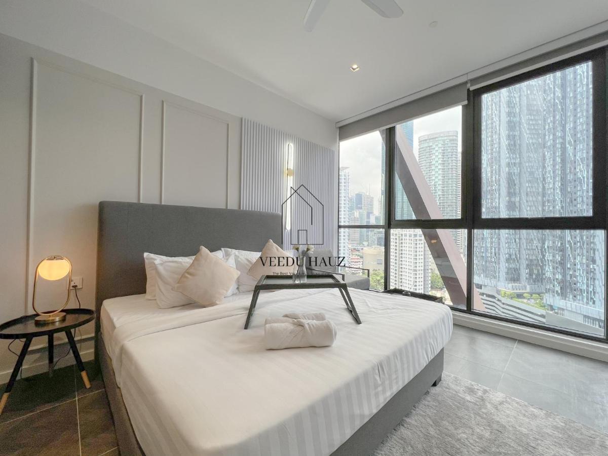 Scarletz Suites At Klcc By Veedu Hauz Kuala Lumpur Exterior photo
