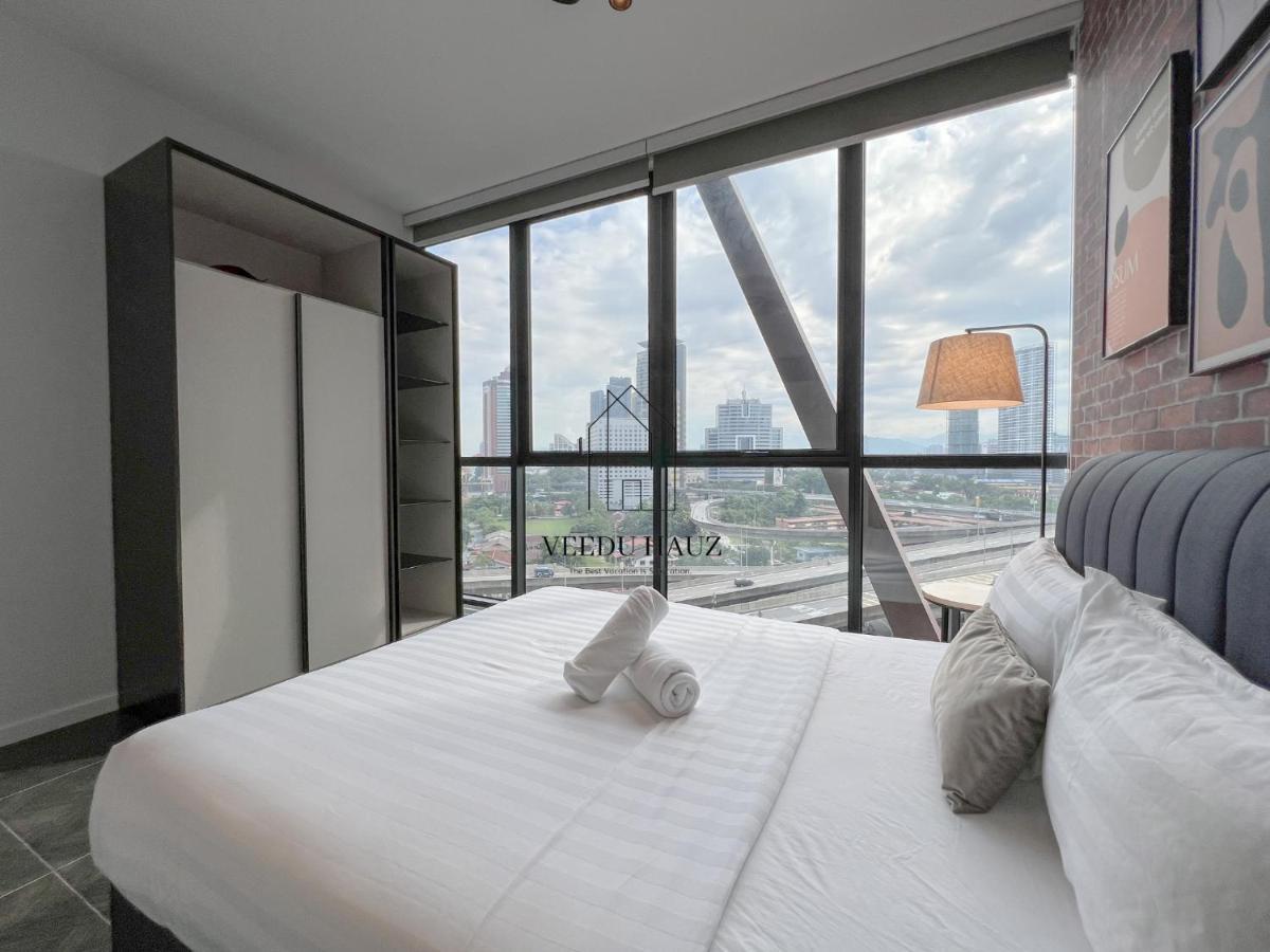 Scarletz Suites At Klcc By Veedu Hauz Kuala Lumpur Exterior photo